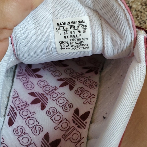 Shoes - Picture 3 of 4